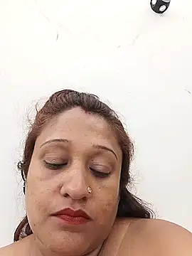 mummy69lakshmi naked in live sex video chat