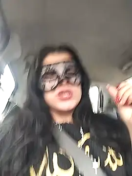 NancyShow naked in live sex video chat