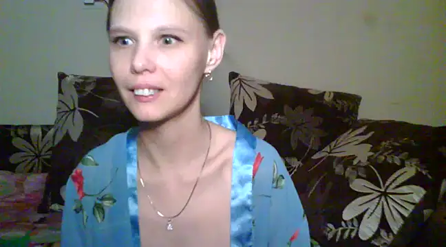 Nika_Shiny naked in live sex video chat
