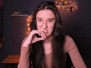olivia-spring on webcam for live free nude chat now
