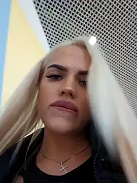 Santa__Monica naked in live sex video chat