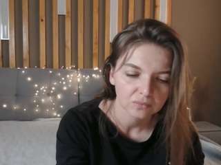 SelenaBlum on webcam for live free nude chat now