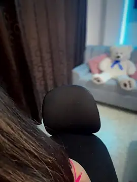 Sisly-madely naked in live sex video chat