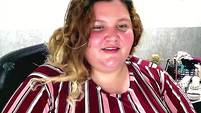 squirtbbw naked in live sex video chat