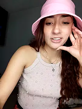 sweet_ariiel naked in live sex video chat