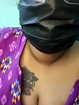 tamil-jaanu naked in live sex video chat
