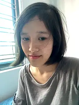 thithi8369 naked in live sex video chat