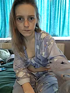 Tinkerlove naked in live sex video chat