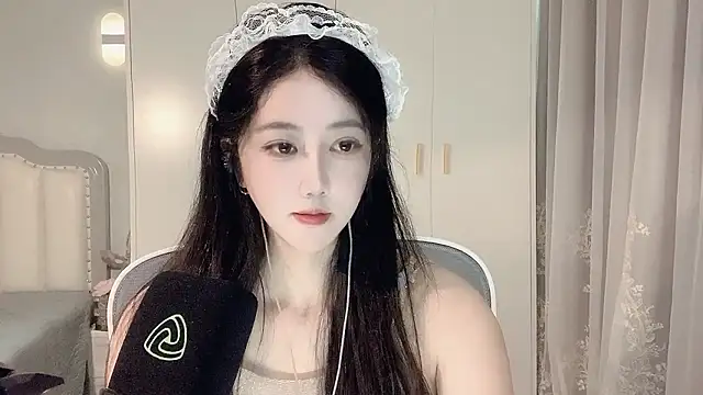 Top-xs naked in live sex video chat