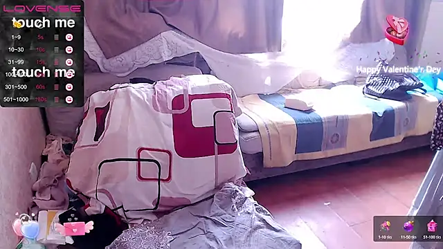 tushengJin naked in live sex video chat