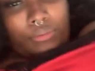 Cocomami11 on webcam for live free nude chat now