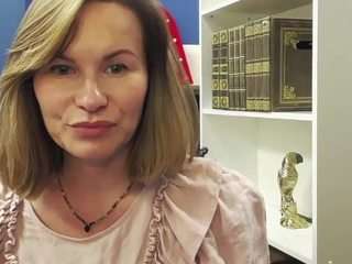 desireLAURA on webcam for live free nude chat now