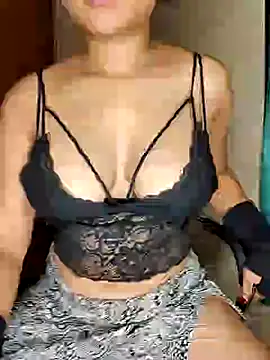 drunkasskitty naked in live sex video chat