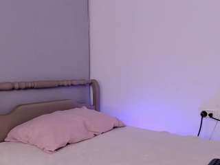 fernandaa-1 on webcam for live free nude chat now