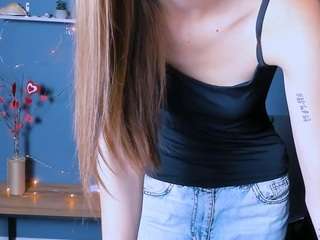 foxy-girl-meow on webcam for live free nude chat now