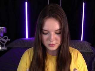 MisssGayanee on webcam for live free nude chat now