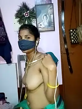 vidya143fur naked in live sex video chat