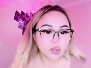 AmeliaLim on webcam for live free nude chat now