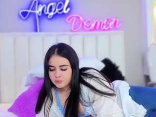 Ari-Andrews20 on webcam for live free nude chat now