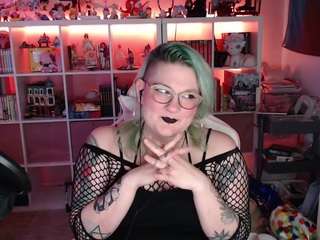 Codie Caine on webcam for live free nude chat now