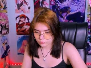 elli-sunny on webcam for live free nude chat now
