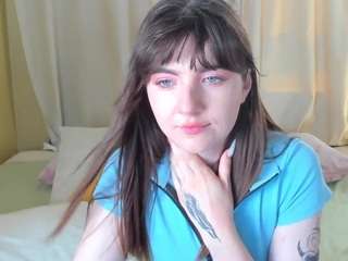 Kathrin-White on webcam for live free nude chat now