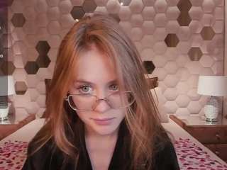 LucyRem on webcam for live free nude chat now