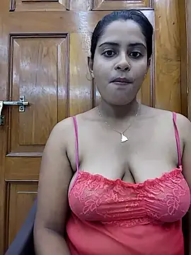Mummy69indrani naked in live sex video chat