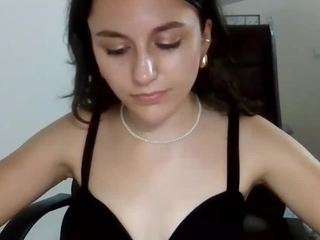 AshleyBeauty on webcam for live free nude chat now
