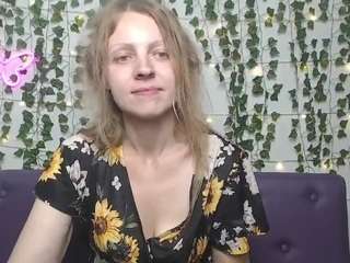 AsyaMossa on webcam for live free nude chat now