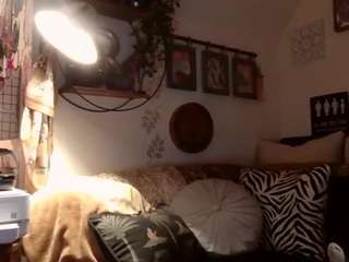 Bluaye on webcam for live free nude chat now