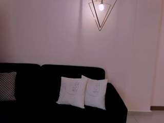 Danna Cruz on webcam for live free nude chat now