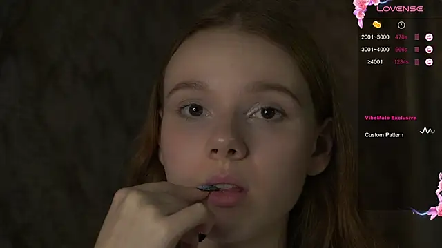 EngelHickory naked in live sex video chat