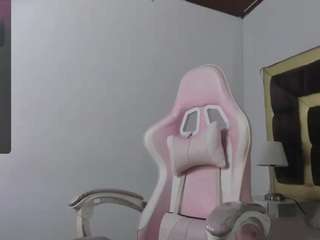 Katherin-Daniels40 on webcam for live free nude chat now