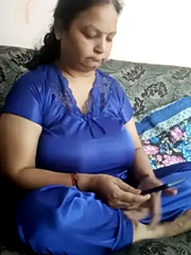 Kavya_kapoor naked in live sex video chat