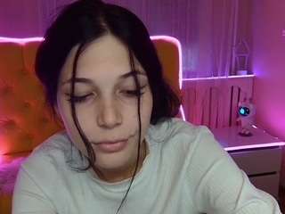 LiyaFrench on webcam for live free nude chat now