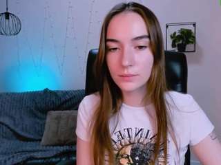 luky-emmy on webcam for live free nude chat now