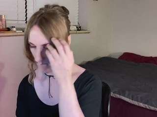 luluvaladon on webcam for live free nude chat now