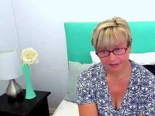 MarieDesire on webcam for live free nude chat now
