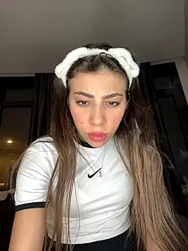 Nada_Princesse naked in live sex video chat