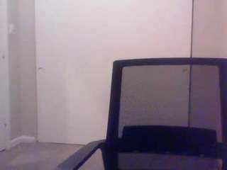 prettycee01 on webcam for live free nude chat now