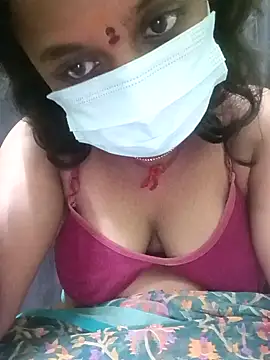 tamil_kanniponnu naked in live sex video chat