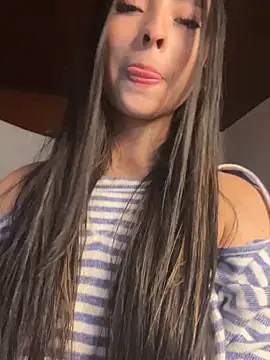 Amy_Litt naked in live sex video chat