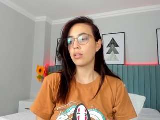 Angelica-Diaz on webcam for live free nude chat now