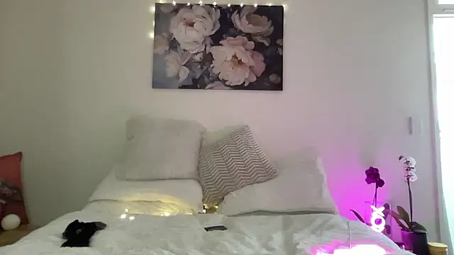 Ashley69Niko naked in live sex video chat