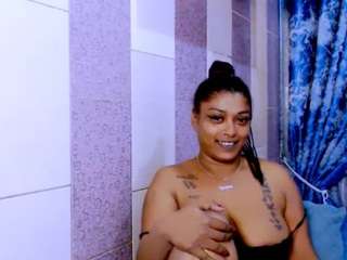Beautyassladyxx on webcam for live free nude chat now