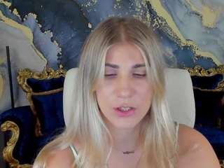 cassandragood on webcam for live free nude chat now