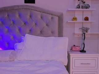 DeisyHenao on webcam for live free nude chat now