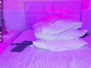 EllaMuller on webcam for live free nude chat now