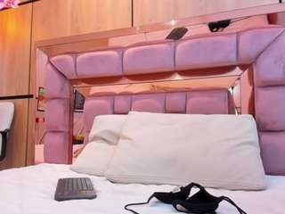 Giorgia-Carter on webcam for live free nude chat now
